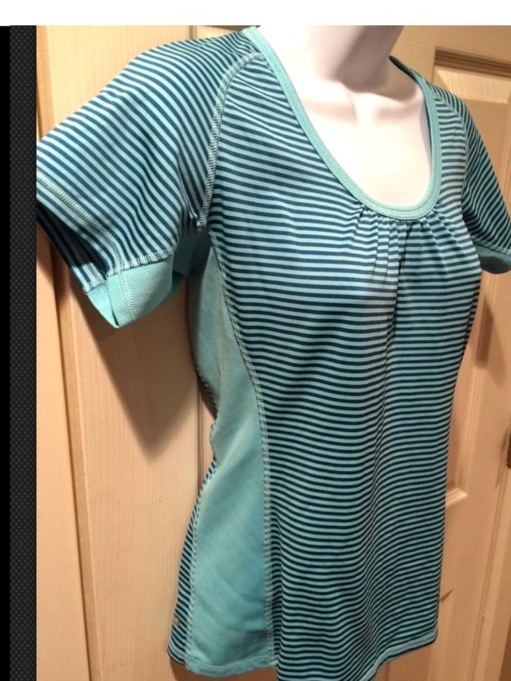 THE NORTH FACE Tee Vapor Wick Shirt Turquoise Scoop Knit Striped Top Stretchy - Picture 5 of 8